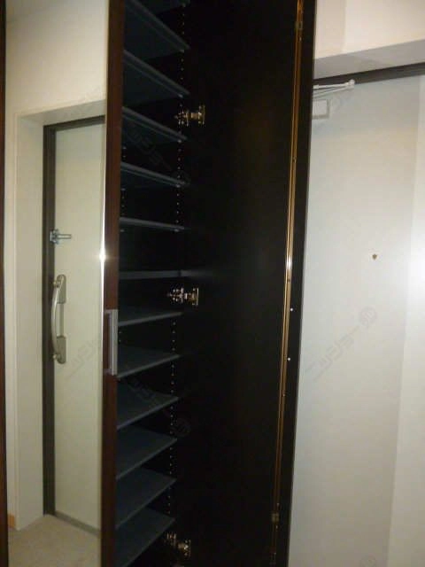 シューズボックス