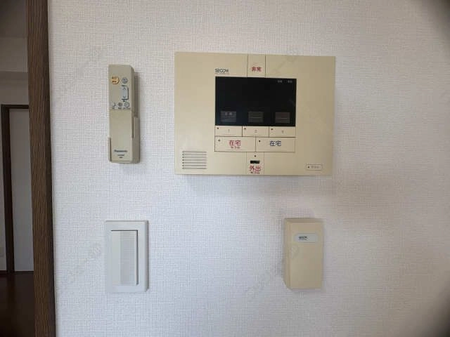 セコム