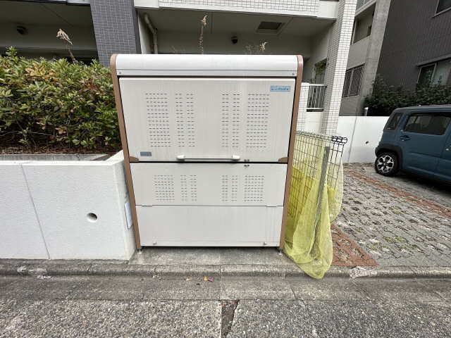 ゴミ捨て場