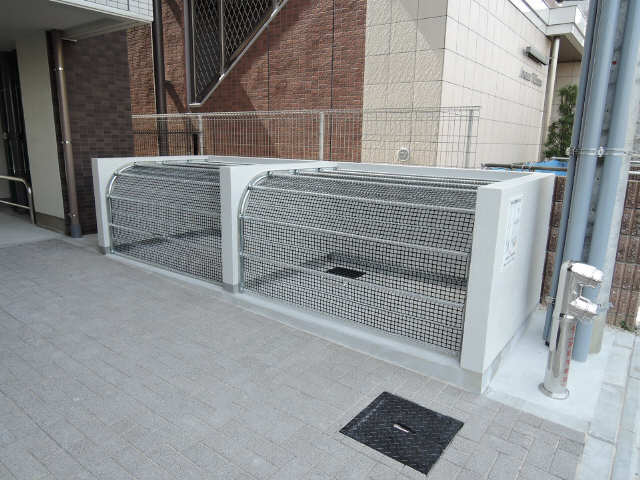 ごみ置場