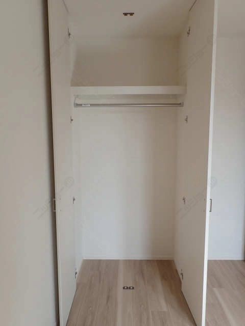 西洋間収納