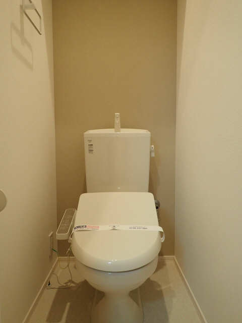 メゾン櫻 1階 シャワー付きトイレ