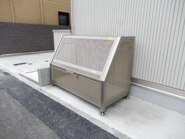 ダストボックス