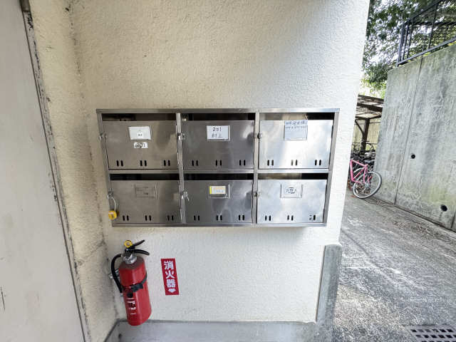 ポスト