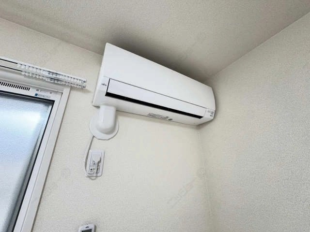 洋間エアコン
