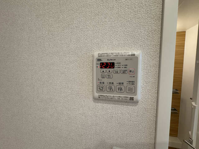浴室乾燥機パネル