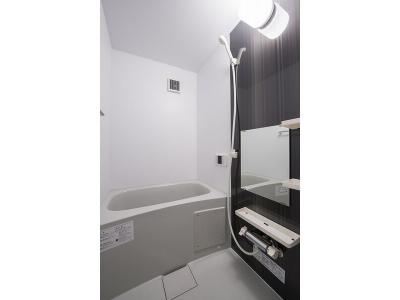 Lavita　Ⅱ　(ラヴィータツー) 1階 浴室