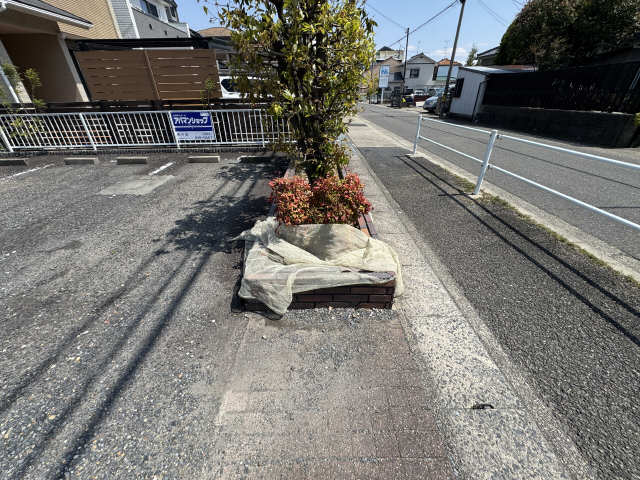 敷地内ゴミ置き場