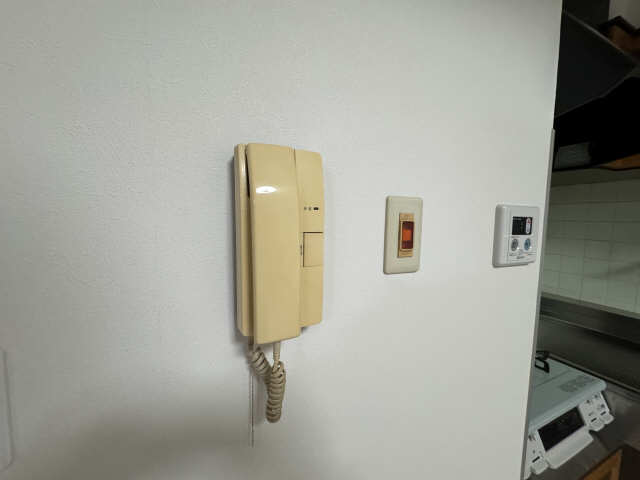 インターホン