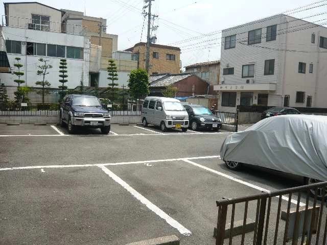 敷地内駐車場