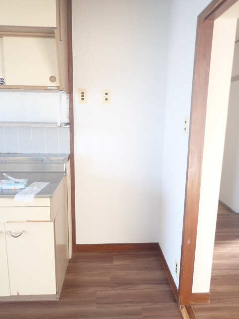 冷蔵庫置き場