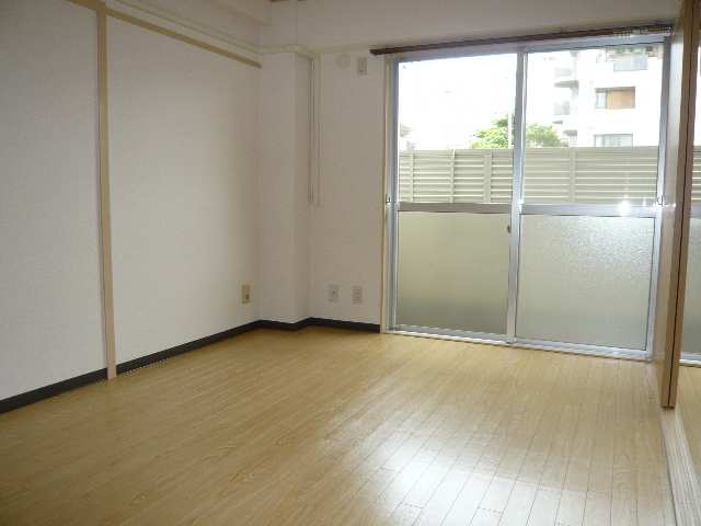 室内オールフローリン