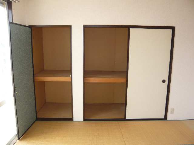 和室（西）
