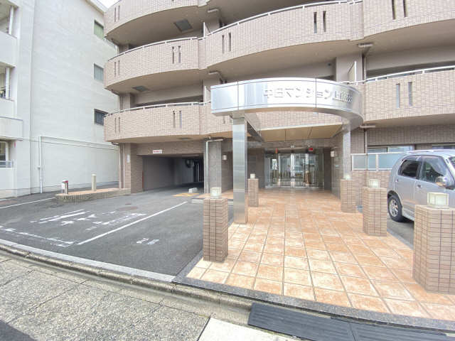 中日マンション上飯田 6階 エントランス