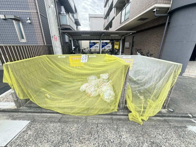 敷地内ゴミ置き場