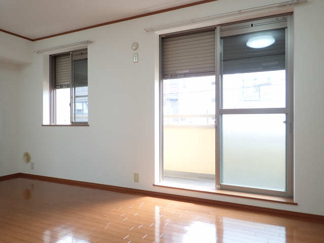 シャッター雨戸