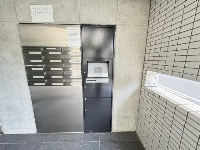 宅配ボックス