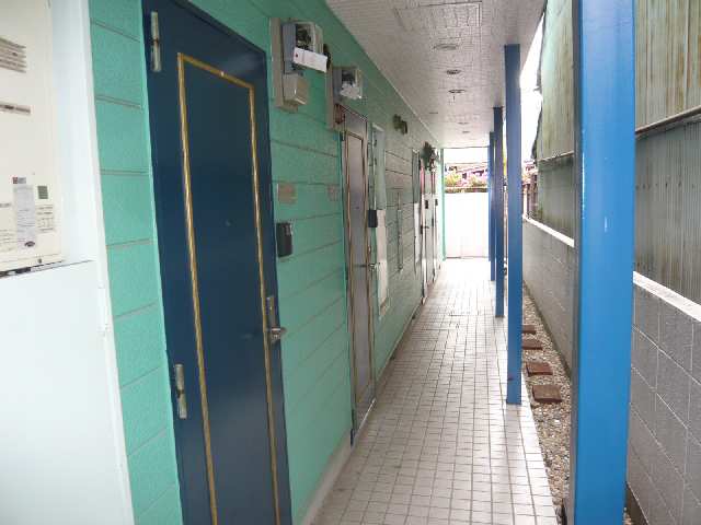 1F共用廊下