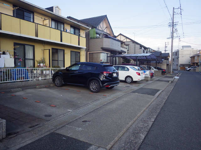 クレール池花 1階 駐車場