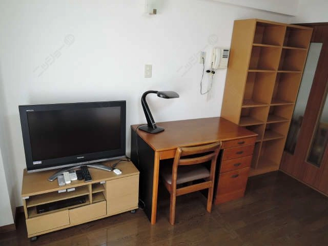 TV・デスク