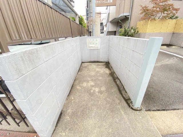 敷地内ゴミ置き場