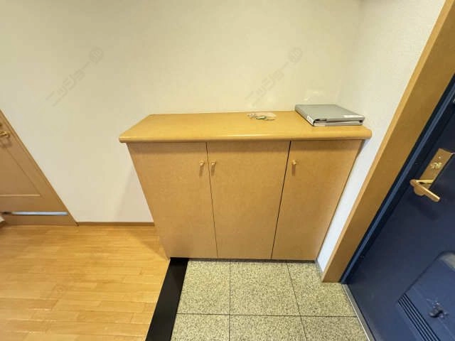 シューズボックス