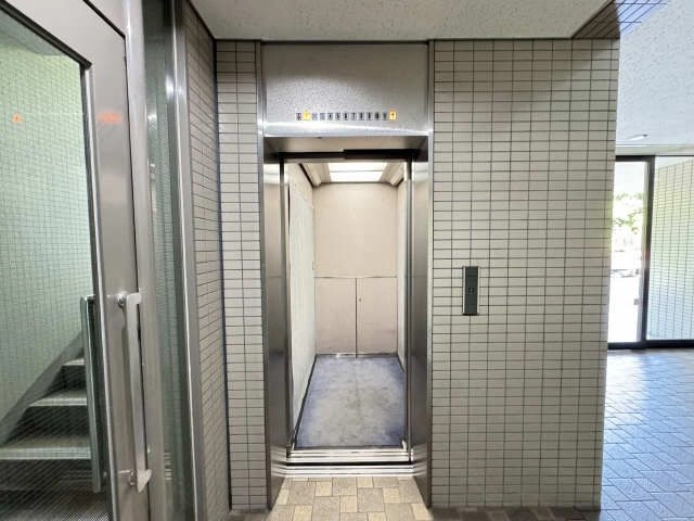 エレベーター