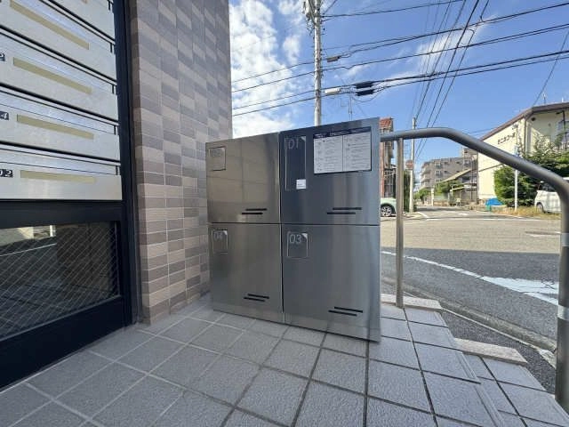 宅配ボックス