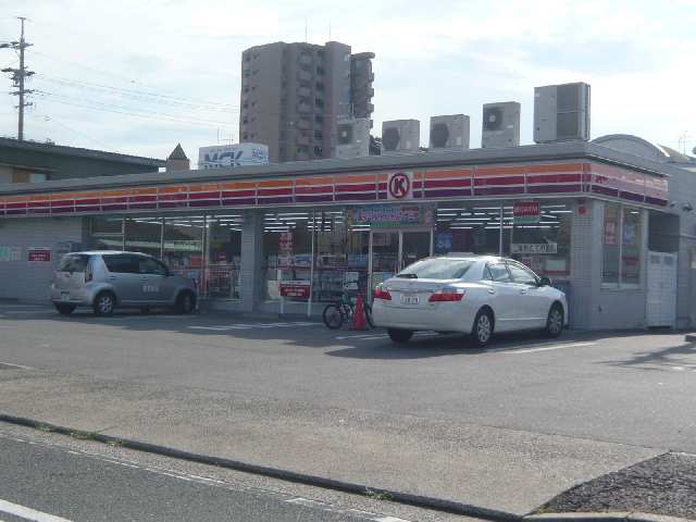 コンビ二