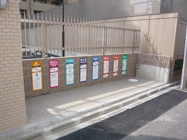 敷地内ゴミ置き場