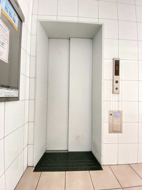 エレベーター