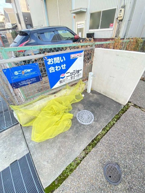 敷地内ゴミ置き場