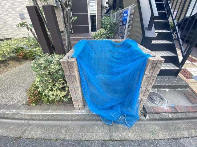 敷地内ゴミ置き場