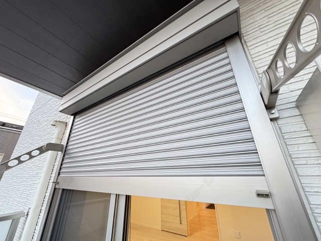 シャッター雨戸