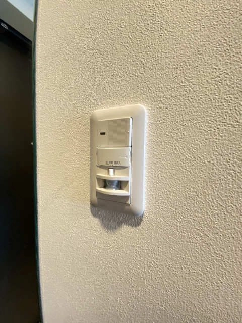 玄関人感センサー