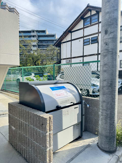 ゴミストッカー