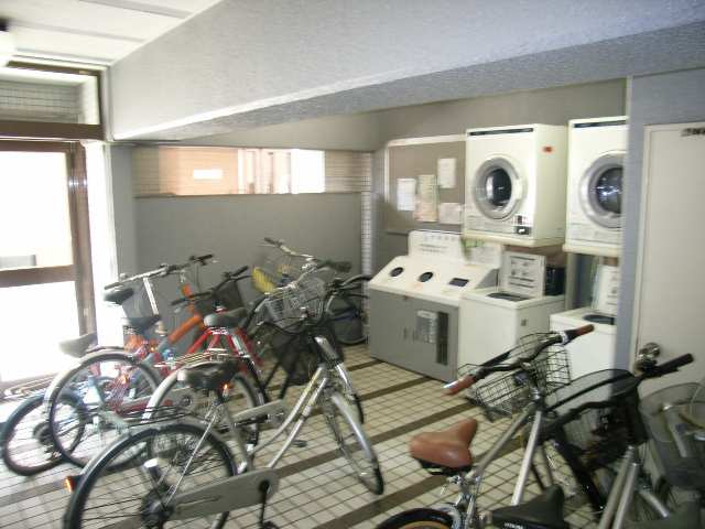コインランドリー