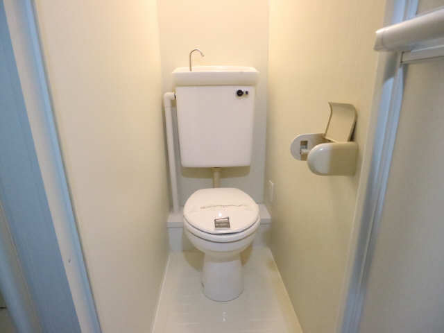 アルファビル栄 3階 WC