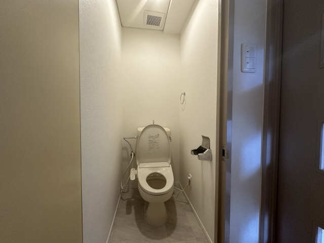 ハウス徳川 2階 WC