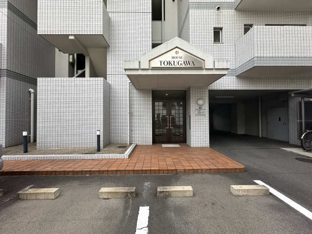 ハウス徳川 2階 エントランス