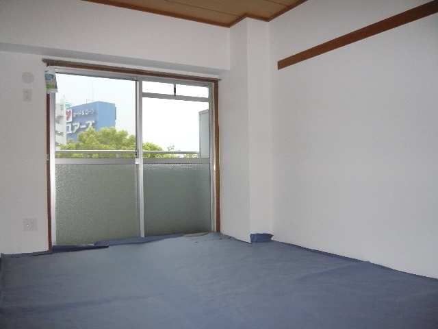 ハウス徳川 5階 和室