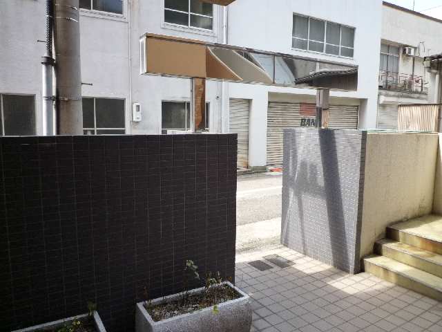 1Fエントランス