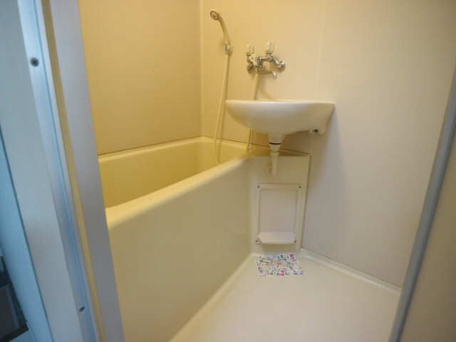 リバーサイド石川 3階 浴室