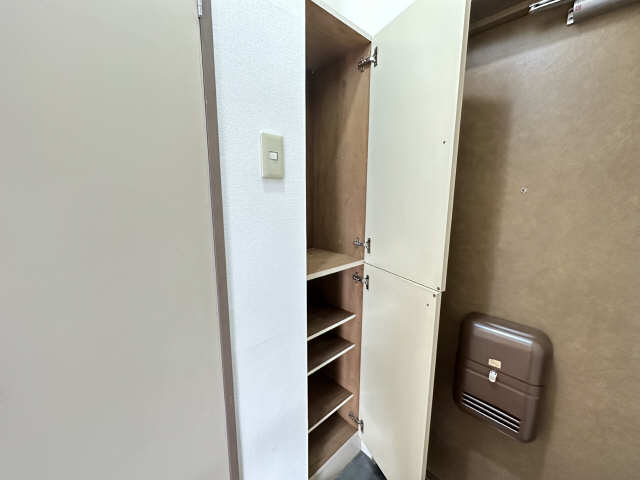 シューズボックス