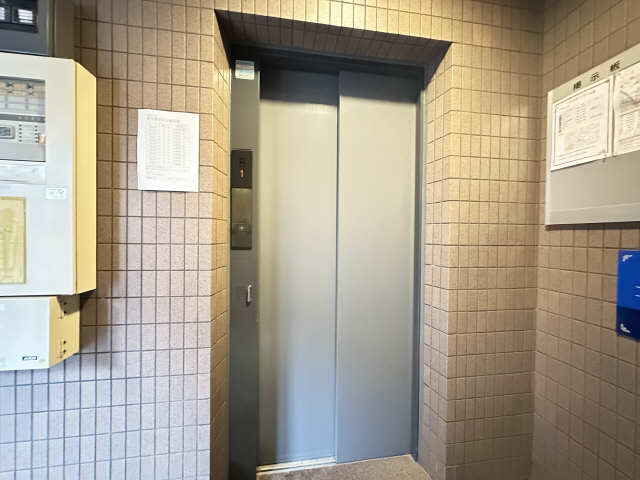 エレベーター