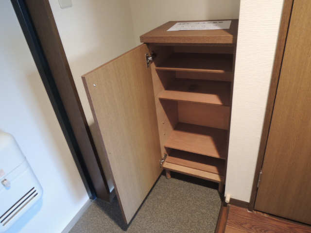 ｼｭｰｽﾞBOX