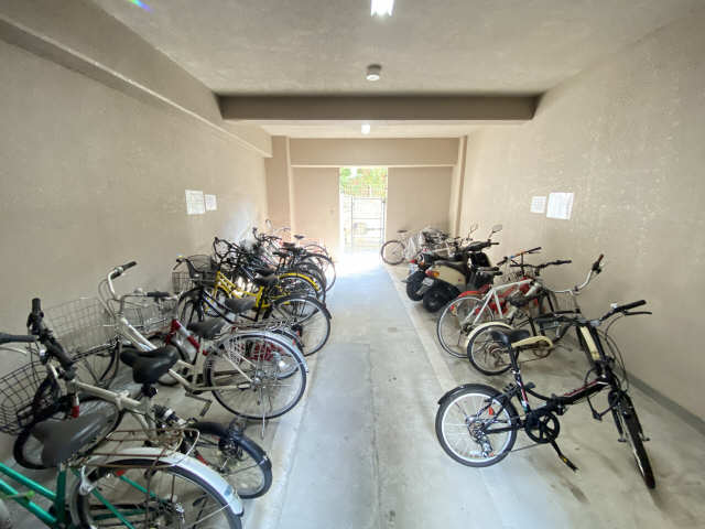 駐輪場