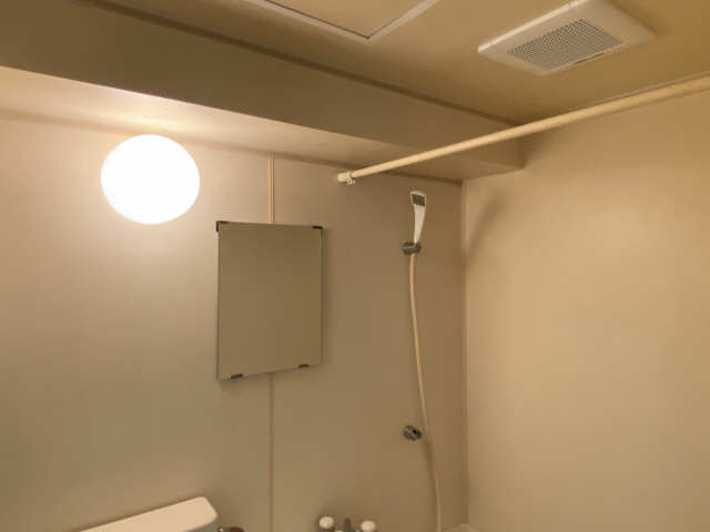 水主町ロイヤルハイツ 11階 浴室換気扇