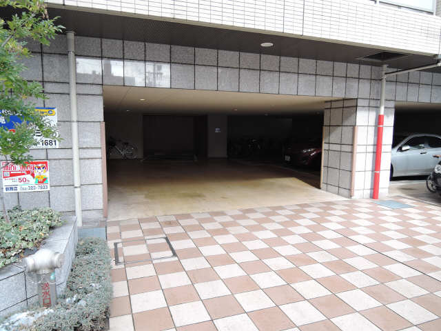 グランマスト鶴舞 7階 駐車場