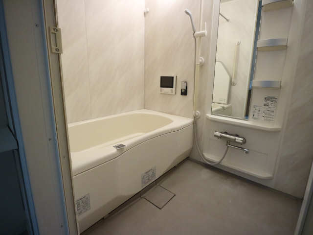 グランマスト鶴舞 6階 浴室